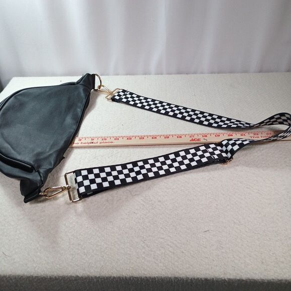 Market & Layne Crossbody Pouch Bag Black w/ Checkered Strap Casual Purse - Picture 9 of 15